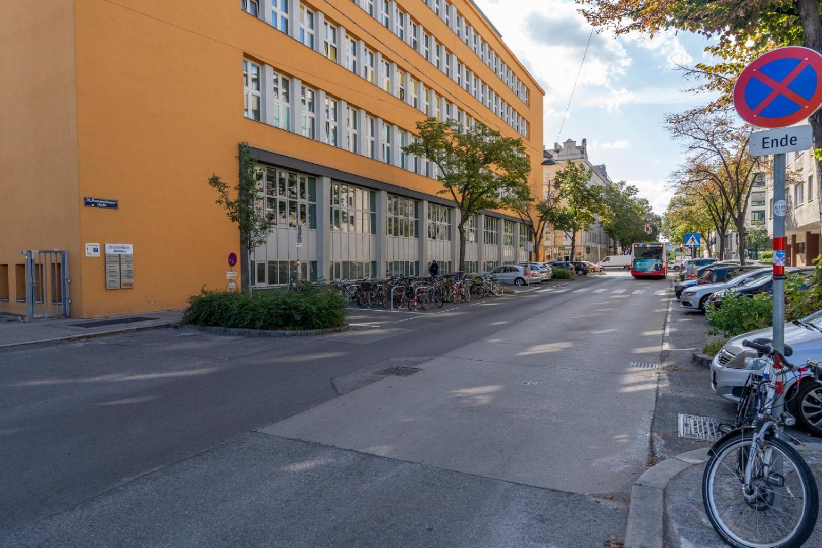 Two Bedrooms - 85 Squaremeters - 4 Min To U6 Dresdner Str Vienna Luaran gambar