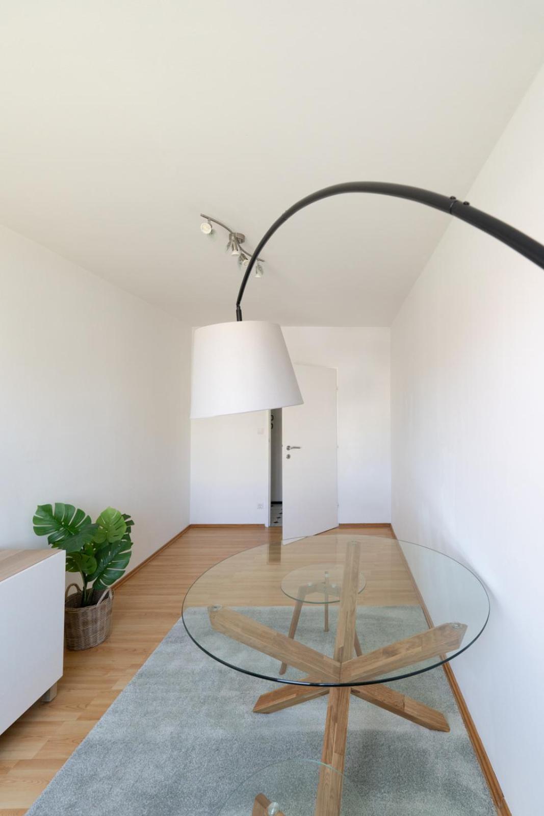 Two Bedrooms - 85 Squaremeters - 4 Min To U6 Dresdner Str Vienna Luaran gambar